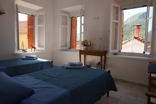Karinia Home - Housity