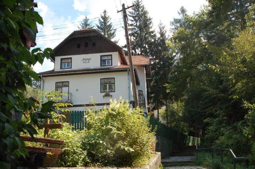 Manyi Villa - Housity