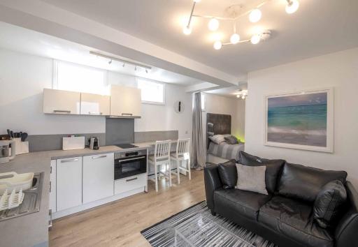 The Hideout - Housity