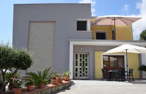 Al Chiaro di Luna - Housity