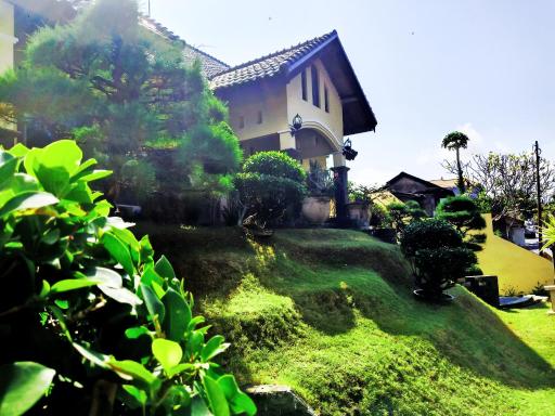 The Terrace House - Housity