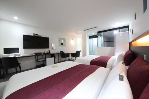 2Night Business Hotel - Housity