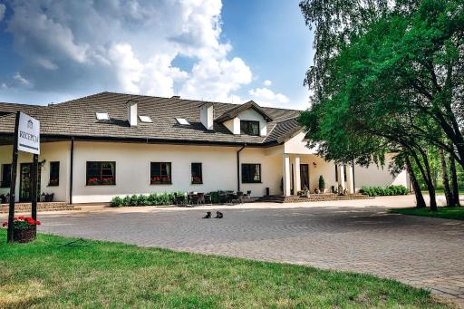 Dwór Klembów - Housity