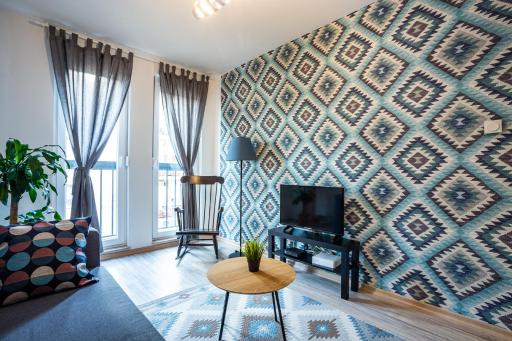 Modern Naive Downtown with free private garage-Fast WI-FI - Housity