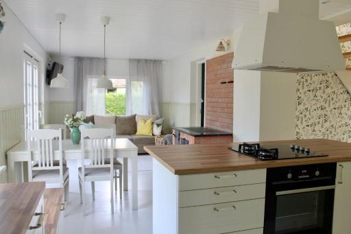 Villa Orissaare - Housity