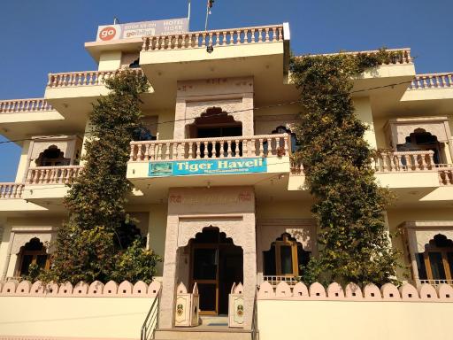 Hotel Tiger Haveli - Housity