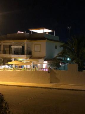 Saint James Park upstairs - Housity