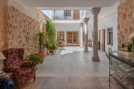 Hotel Rural Sisapo - Housity
