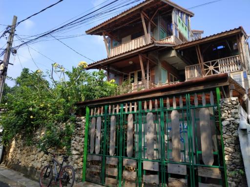 Rumah Sawomateng - Housity