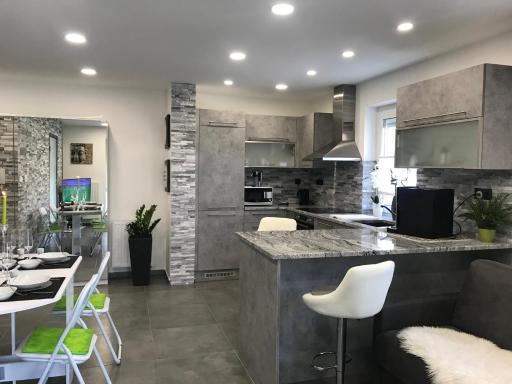 Swiss Apartment - Housity