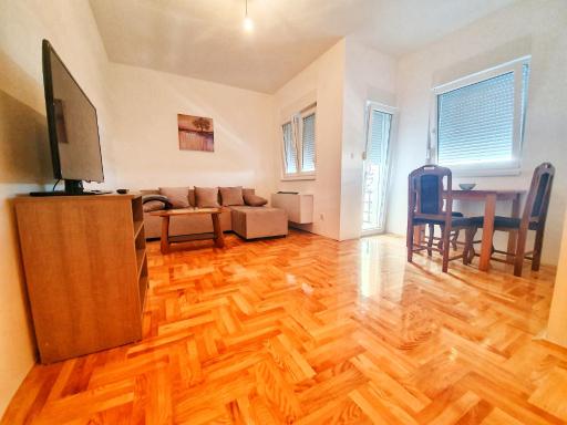 Apartman 44 - Housity