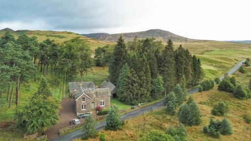 The Farmhouse B&B - Housity
