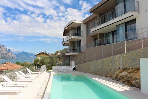 My Lake Apartments - Housity