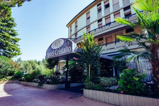 Hotel Cristallo - Housity