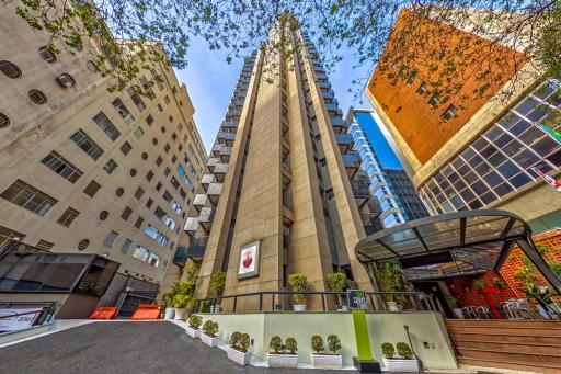 Hotel Massis - Housity
