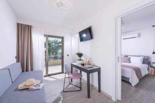 CHC Imperial Palace Adults Only - Housity