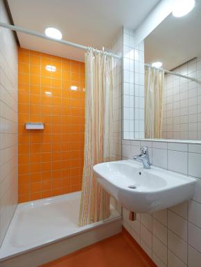 Travel Proud Youth Hostel Esch/Alzette - Housity
