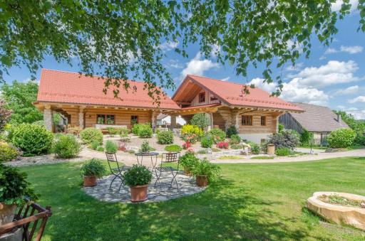 Heumanns Blockhaeuser am Wald - Housity