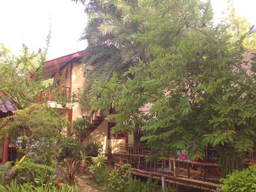 Ban Sabai Sabai Guest House - Housity