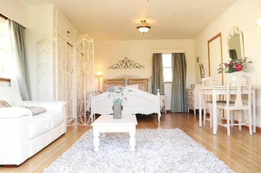 Room for Two - Housity