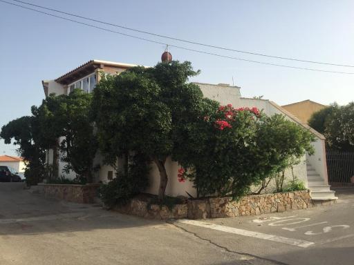 Villa Chiocciolina- Sea view apartment for couples and families - Housity