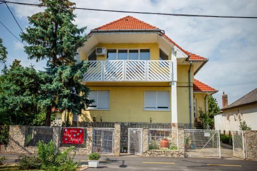 Teraszos vendégház - Housity