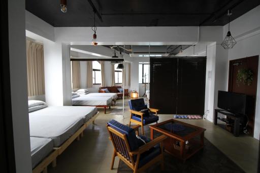 Universal point House rico and - Housity