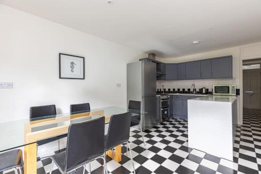 Lovely 3-bed house in Brixton near Clapham Common - Housity