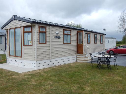 Flamingo Land - Maple Grove MG32 - Housity