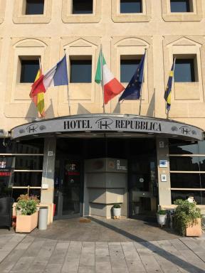 HR Hotel - Housity