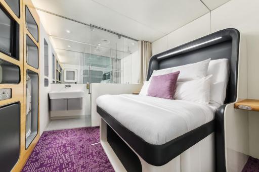 YOTELAIR Amsterdam Schiphol Transit Hotel - Housity