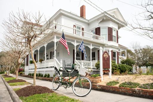 Pecan Tree Inn - Housity