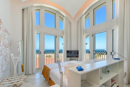 Las Arenas Balneario Resort - Housity