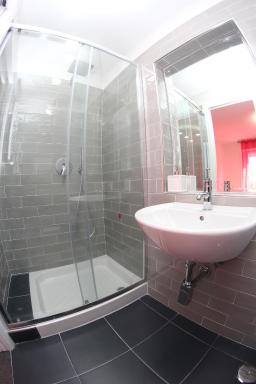 Mondo Suites Apartments - Housity