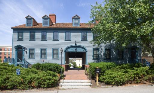 THE INN DOWNTOWN - Portsmouth, NH - Housity