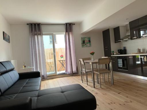 Attractive modern apartment - Housity