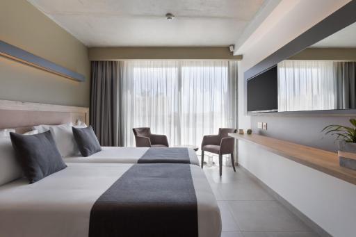 Azur Hotel by ST Hotels - Housity