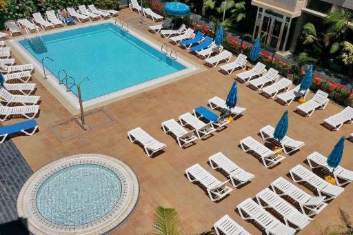 Sardina Penthouse Dreams - Housity