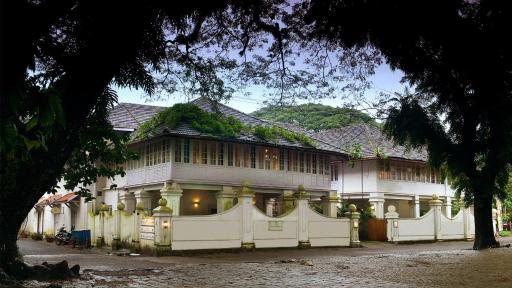 Neemrana's- Tower House - Housity