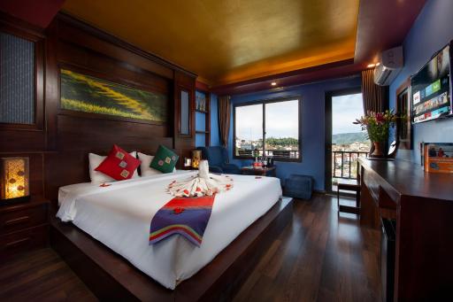 Saparis Hotel - Housity