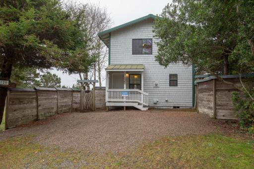 Apple Gate Beach House - Housity