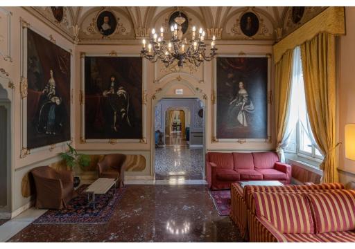 PHI Hotel Canalgrande - Housity