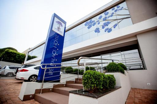 Ipê Palace Hotel - Housity
