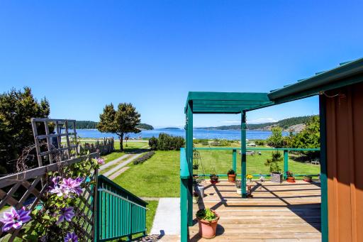 The Beach House on Lopez Island - Housity