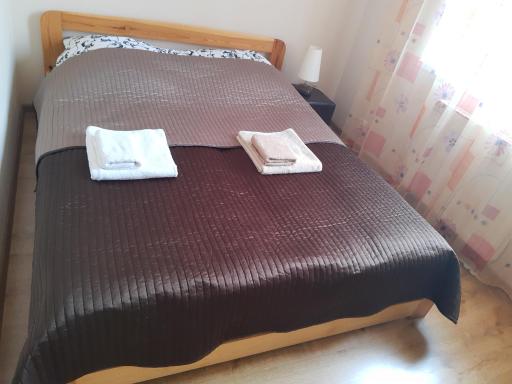 Na Złotych Łanach - apartament z parkingiem - Housity