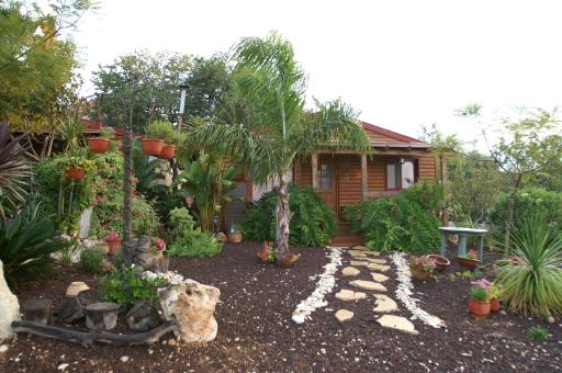 Shangri-Hila Lodge - Housity