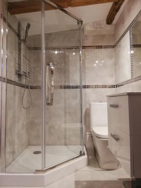 Apartament Tower - Housity