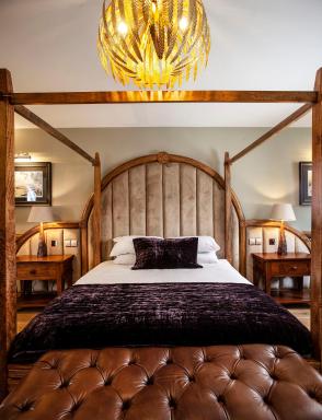 Black Horse Beamish - Housity