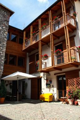 Residenza Tre Corone - Housity