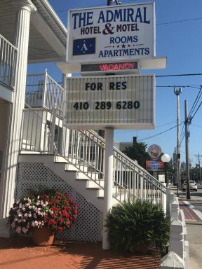 The Admiral Hotel/Motel - Housity
